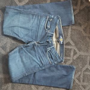 Lucky Jeans